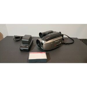 Panasonic PV-L678 VHS-C Camcorder Video Camera W Case & battery Tested & Working
